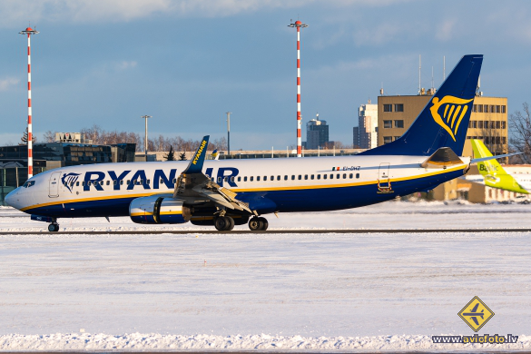 Boeing 737-8AS