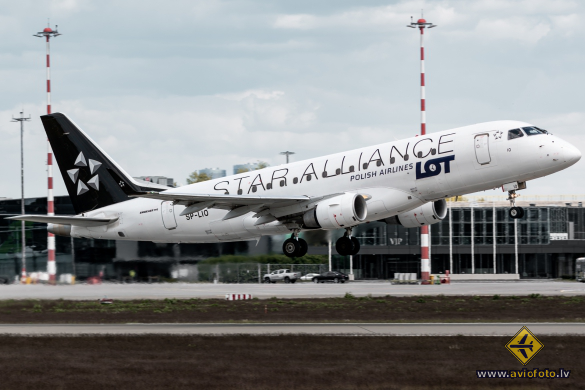 Embraer 175LR (ERJ-170-200LR)