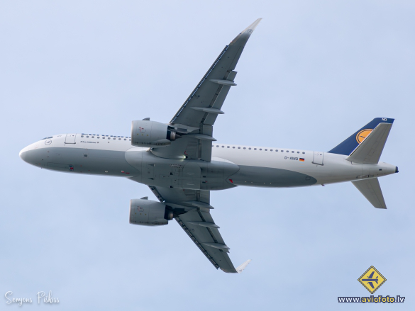 Airbus A320-271N