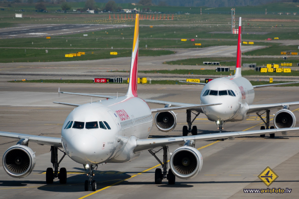 Airbus A320-214