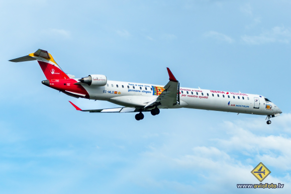 Bombardier CRJ-1000ER NG (CL-600-2E25)