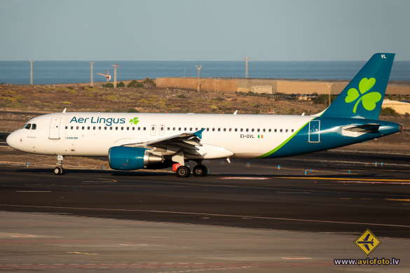 Airbus A320-214