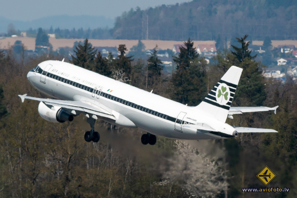 Airbus A320-214
