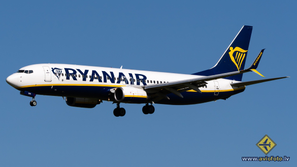 Boeing 737-8AS