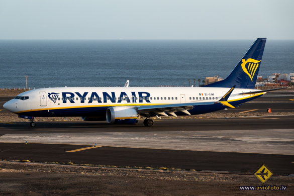 Boeing 737-8 MAX 200