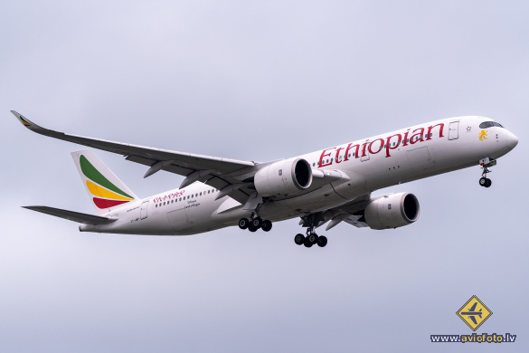 Airbus A350-941