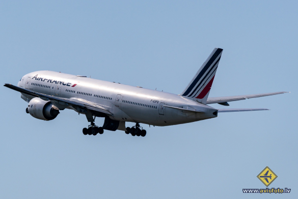 Boeing 777-228/ER