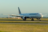 Boeing 777-328/ER