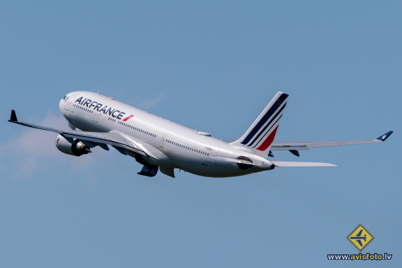 Airbus A330-203