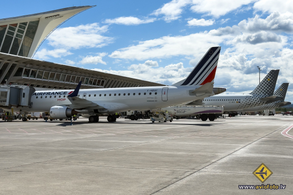 Embraer 190STD (ERJ-190-100STD)