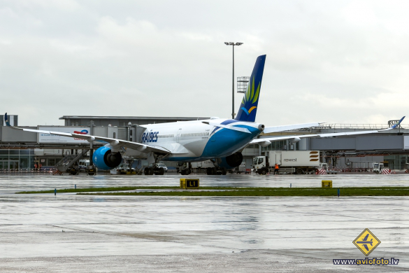 Airbus A350-941