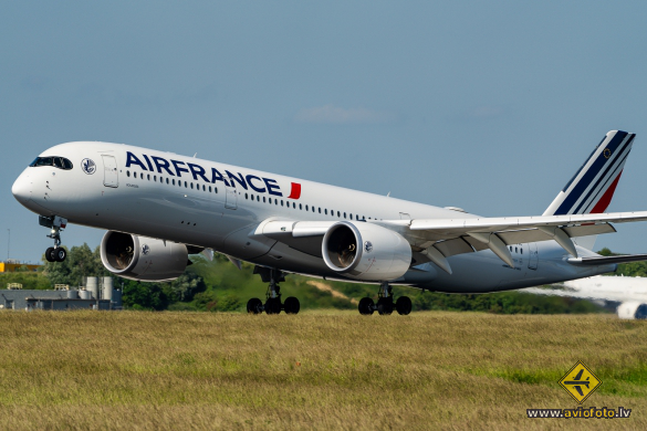 Airbus A350-941