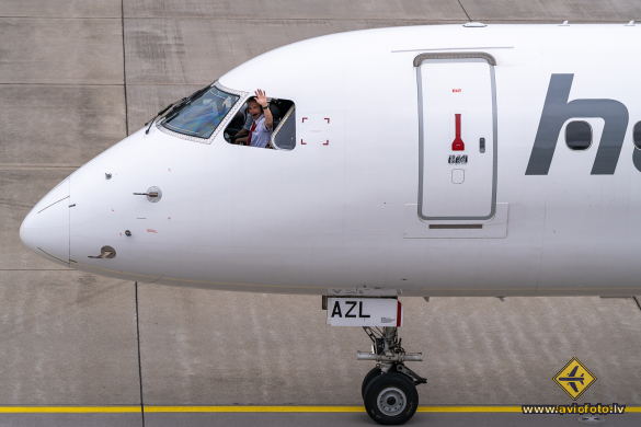 Embraer 195 E2 STD (ERJ-190-400STD)