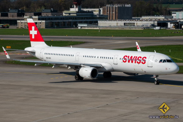 Airbus A321-212