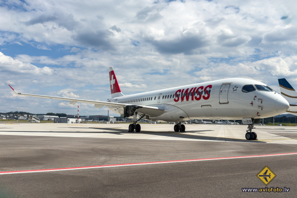 Airbus A220-300