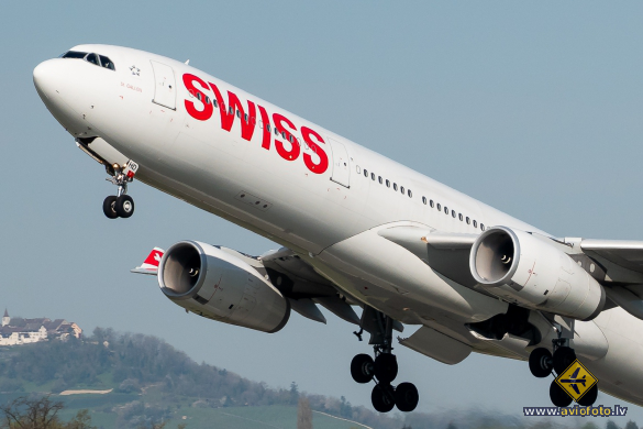 Airbus A330-343