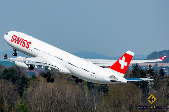 Airbus A330-343
