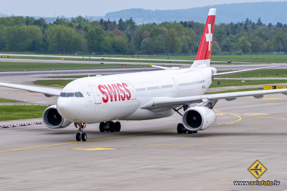 Airbus A330-343