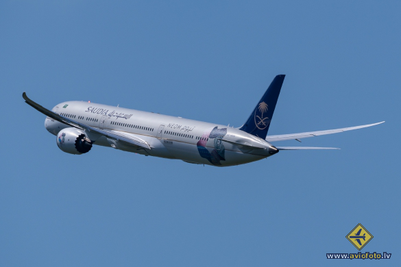 Boeing 787-10 Dreamliner