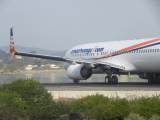 Boeing 737-8FN