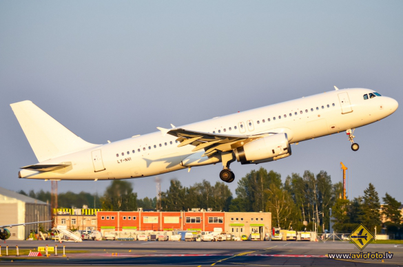 Airbus A320-232
