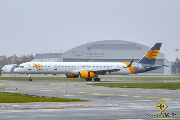 Boeing 757-330