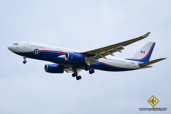 Airbus CC-330 (A330-243)