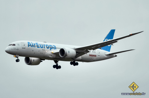 Boeing 787-8 Dreamliner