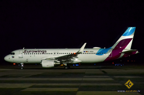 Airbus A320-214