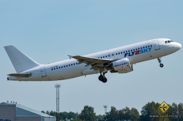 Airbus A320-214
