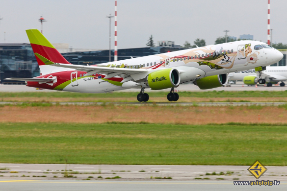 Airbus A220-300