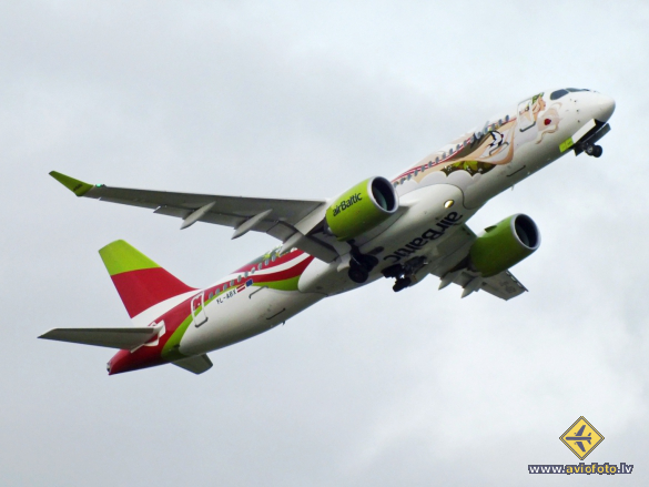 Airbus A220-300