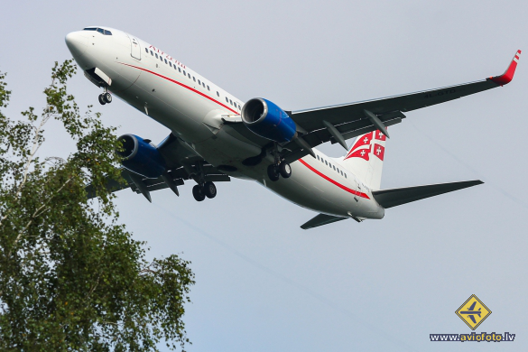 Boeing 737-8FH