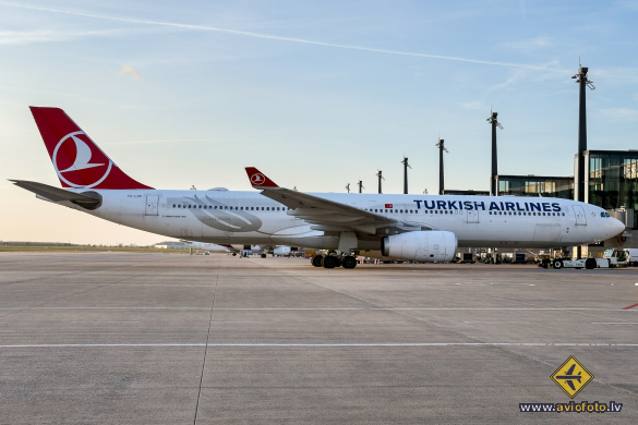 Airbus A330-343