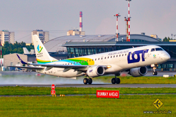 Embraer 195LR (ERJ-190-200LR)