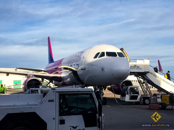 Airbus A320-232