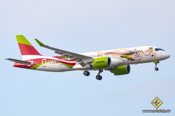 Airbus A220-300