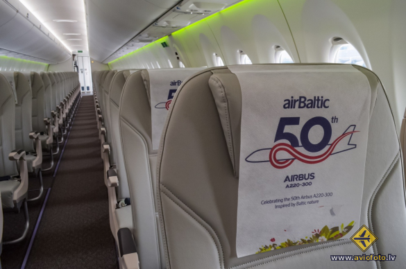 Airbus A220-300