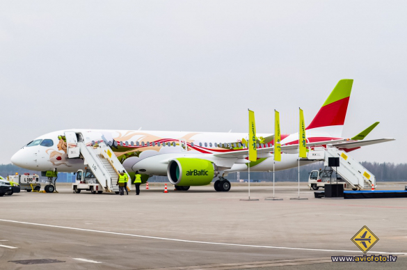 Airbus A220-300