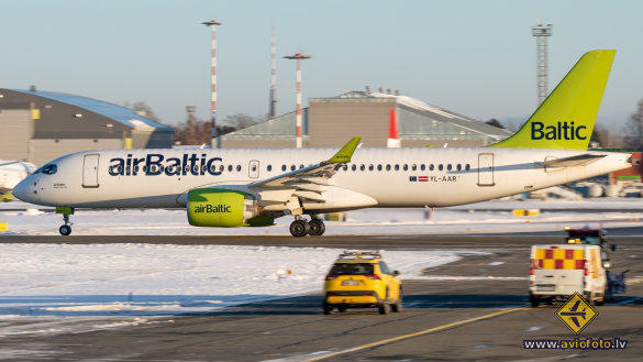 Airbus A220-300