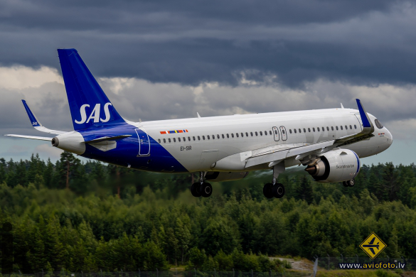 Airbus A320-251N