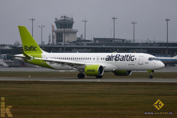 Airbus A220-300