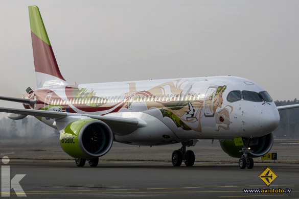 Airbus A220-300