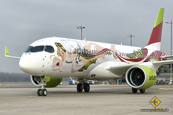 Airbus A220-300