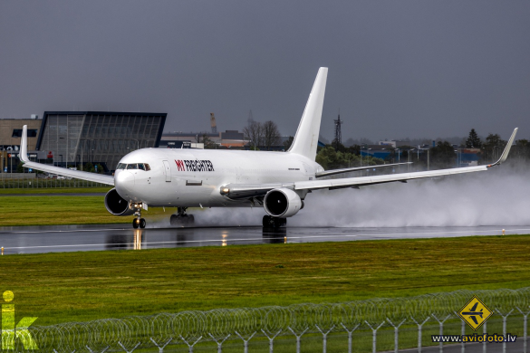 Boeing 767-330/ER(BDSF)