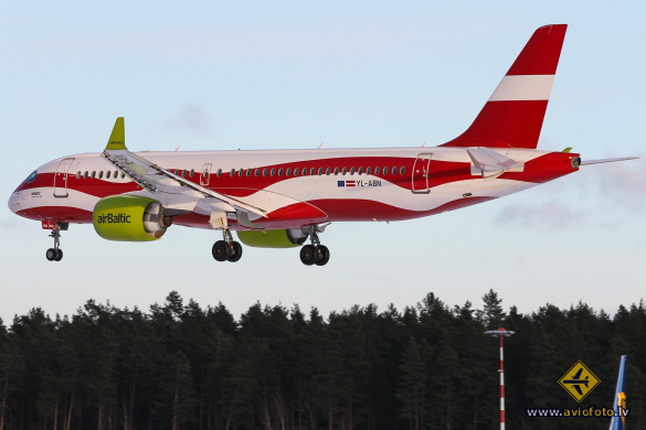Airbus A220-300