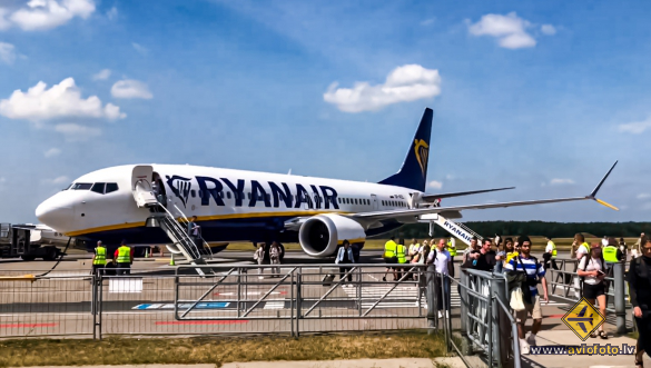 Boeing 737-8 MAX 200