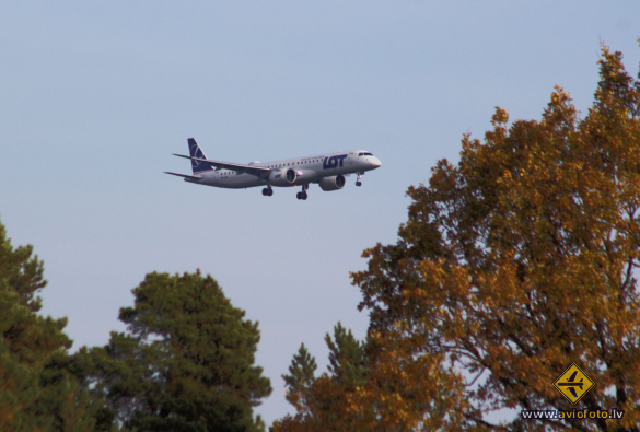 Embraer 195 E2 STD (ERJ-190-400STD)