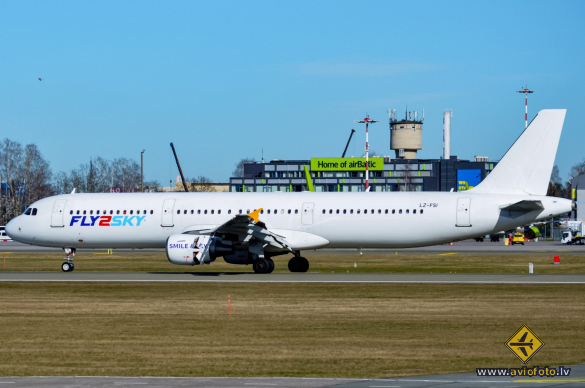 Airbus A321-211