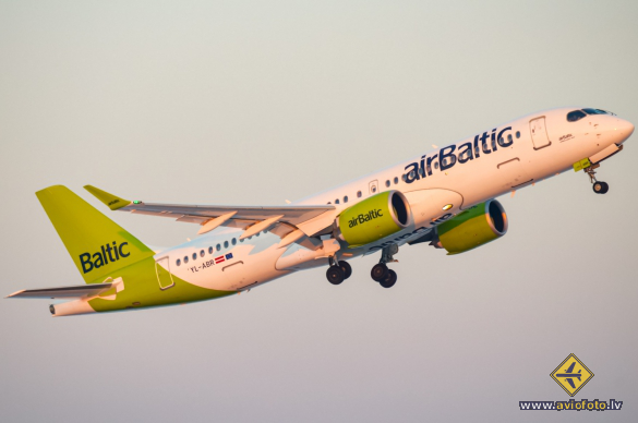 Airbus A220-300